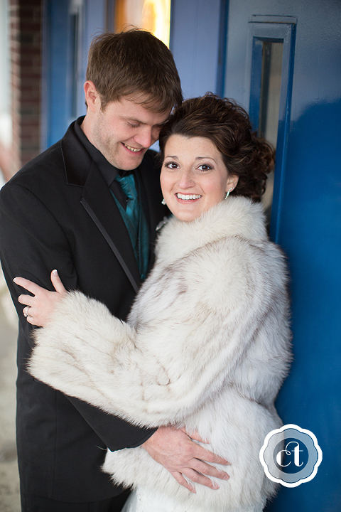 Mallory-Phillip-wedding-by-courtney-tompson-photography-columbia-mo-wedding-photographer-Paris-Maddison-Wedding