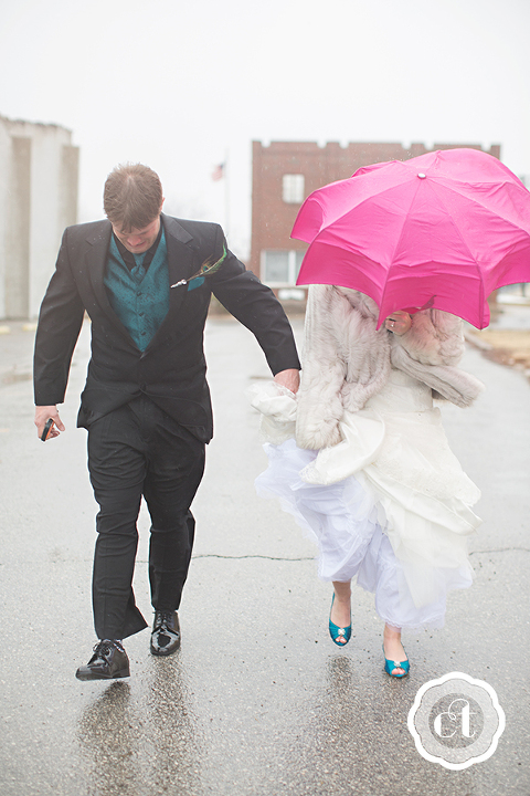 Mallory-Phillip-wedding-by-courtney-tompson-photography-columbia-mo-wedding-photographer-Paris-Maddison-Wedding