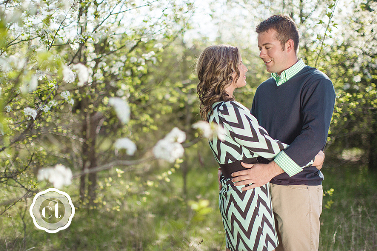 Paige-Gavin-Columbia-MO-engagement-session-courtney-tompson-photography-best-missouri-photography-spring-time-love