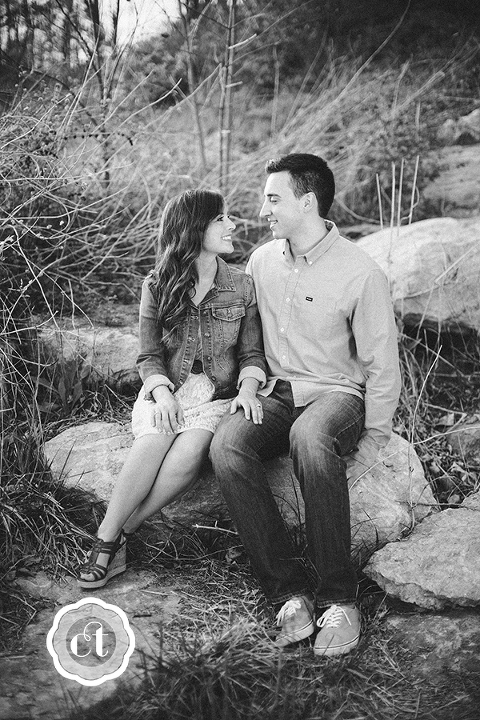 Jen-bryce-engagement-photography-columbia-mo-wedding-photographer-courtney-tompson-www.courtneytompson.com-couples-in-love-spring-photo-shoot