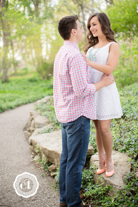 Jen-bryce-engagement-photography-columbia-mo-wedding-photographer-courtney-tompson-www.courtneytompson.com-couples-in-love-spring-photo-shoot