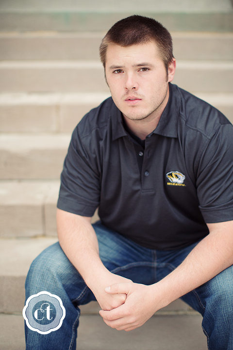 Mizzou-college-graduate-columbia-mo-senior-photographer-courtney-tompson-photography
