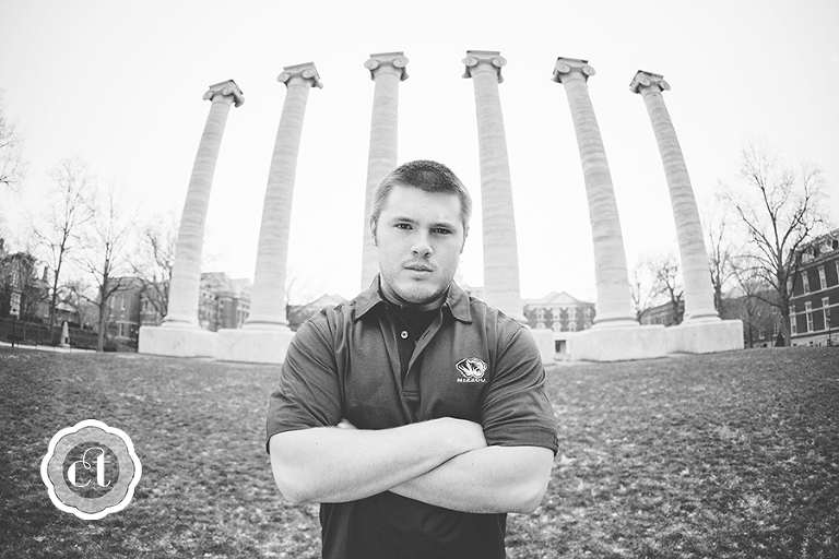 Mizzou-college-graduate-columbia-mo-senior-photographer-courtney-tompson-photography