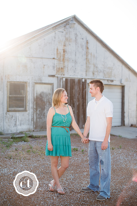 columbia-mo-engagement-session-by-courtney-tompson-photography