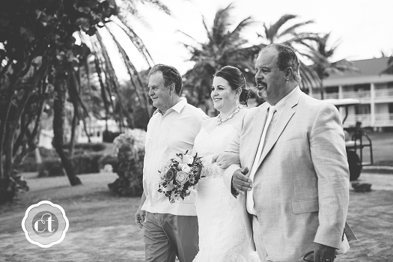 antigua-destination-wedding-by-courtney-tompson-photography