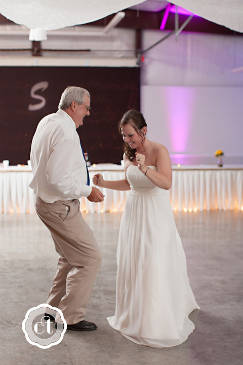 Rachel-and-Michael-Macon-MO-Wedding-By-Courtney-Tompson-Photography-Columbia-MO-Wedding-Photographer