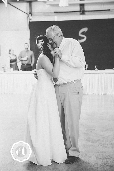 Rachel-and-Michael-Macon-MO-Wedding-By-Courtney-Tompson-Photography-Columbia-MO-Wedding-Photographer