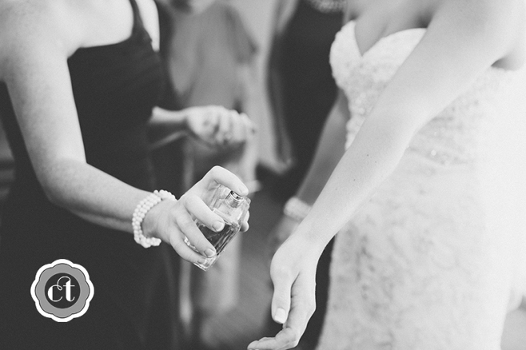 Brittany-and-Brett-Moberly-MO-Wedding-by-Courtney-Tompson-Photography