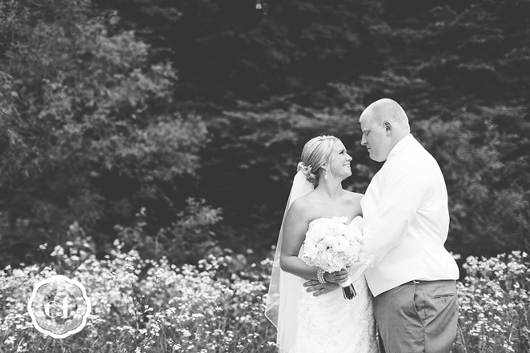 Brittany-and-Brett-Moberly-MO-Wedding-by-Courtney-Tompson-Photography