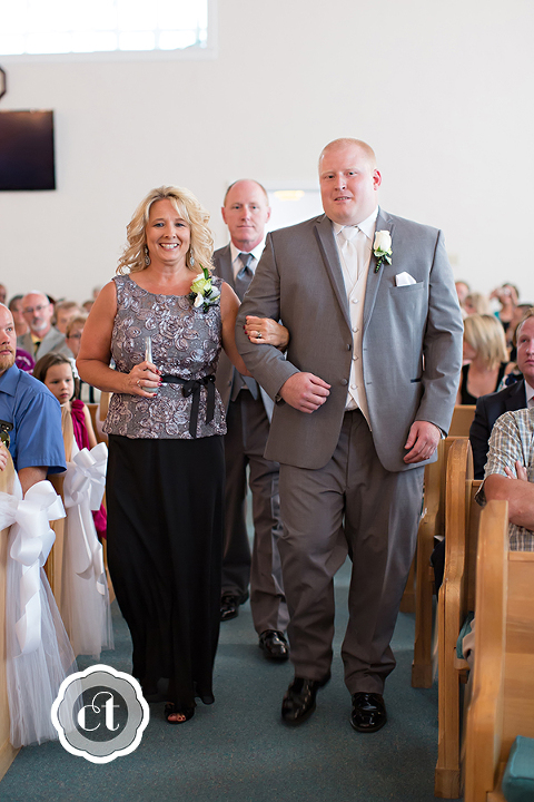 Brittany-and-Brett-Moberly-MO-Wedding-by-Courtney-Tompson-Photography