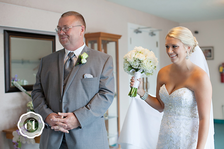 Brittany-and-Brett-Moberly-MO-Wedding-by-Courtney-Tompson-Photography