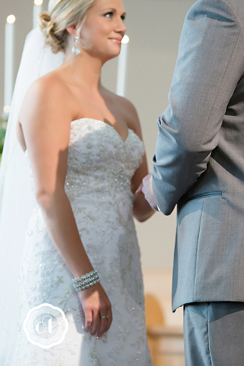 Brittany-and-Brett-Moberly-MO-Wedding-by-Courtney-Tompson-Photography