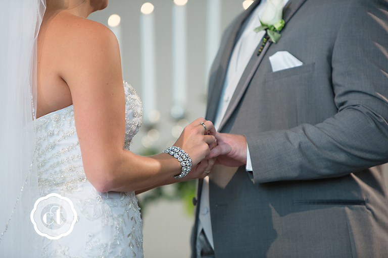 Brittany-and-Brett-Moberly-MO-Wedding-by-Courtney-Tompson-Photography