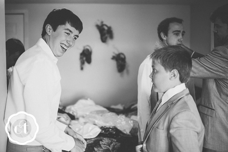 Hannah-and-Jordon-Mammoth-City-Arkansas-Wedding-by-Columbia-MO-Wedding-Photographer-Courtney-Tompson