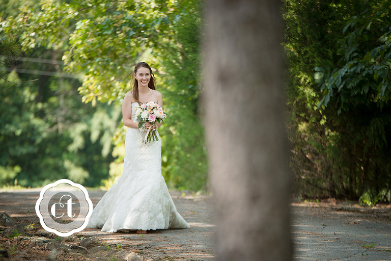 Hannah-and-Jordon-Mammoth-City-Arkansas-Wedding-by-Columbia-MO-Wedding-Photographer-Courtney-Tompson