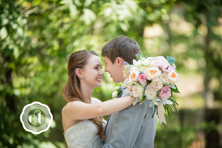 Hannah-and-Jordon-Mammoth-City-Arkansas-Wedding-by-Columbia-MO-Wedding-Photographer-Courtney-Tompson
