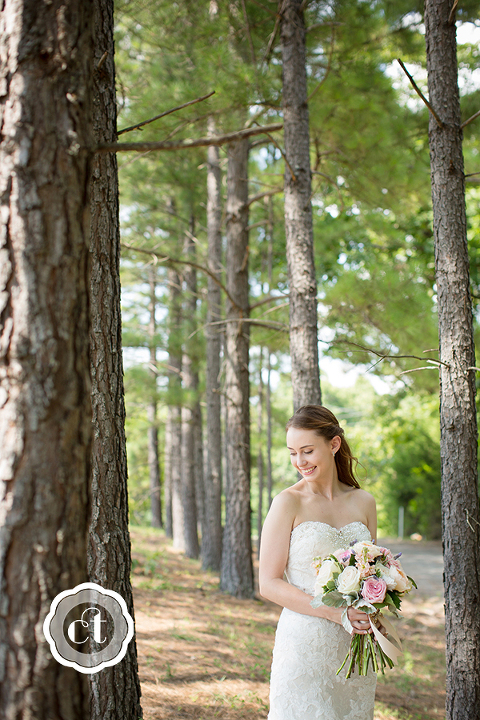Hannah-and-Jordon-Mammoth-City-Arkansas-Wedding-by-Columbia-MO-Wedding-Photographer-Courtney-Tompson