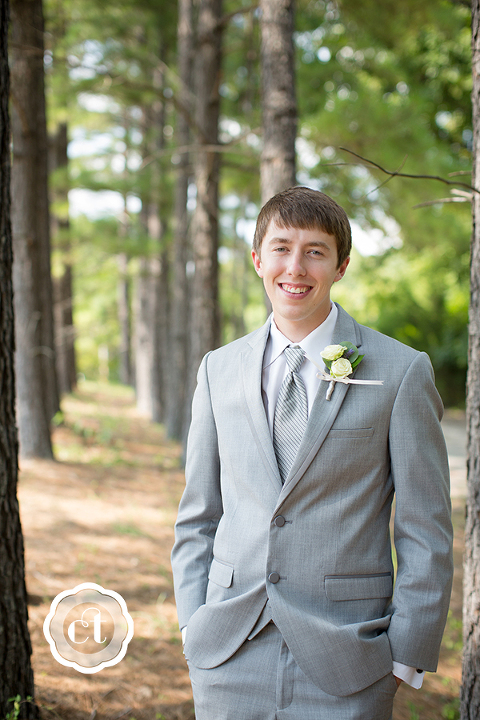 Hannah-and-Jordon-Mammoth-City-Arkansas-Wedding-by-Columbia-MO-Wedding-Photographer-Courtney-Tompson