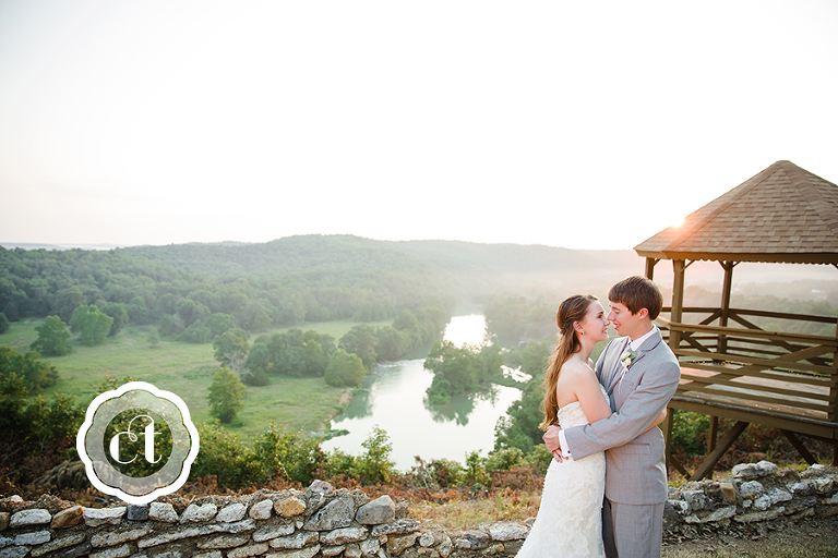Hannah-and-Jordon-Mammoth-City-Arkansas-Wedding-by-Columbia-MO-Wedding-Photographer-Courtney-Tompson