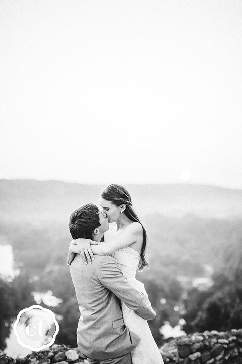 Hannah-and-Jordon-Mammoth-City-Arkansas-Wedding-by-Columbia-MO-Wedding-Photographer-Courtney-Tompson