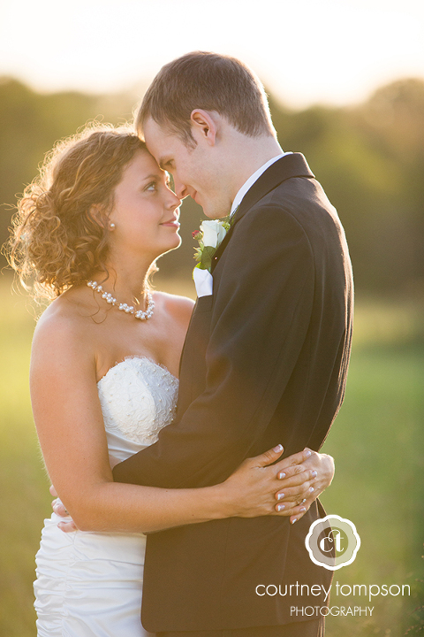 Columbia-Mo-Wedding-Photography-Serenity-Valley-Winery-by-Courtney-Tompson