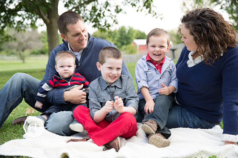 Salisbury-MO-family-Photography-by-courtney-tompson-photography-columbia-mo-family-photographer