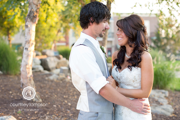 Columbia-Mo-Wedding-Photography-Cherry-Hill-Event-Center-photography-by-Courtney-Tompson