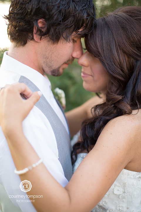 Columbia-Mo-Wedding-Photography-Cherry-Hill-Event-Center-photography-by-Courtney-Tompson