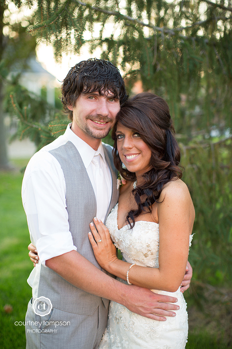 Columbia-Mo-Wedding-Photography-Cherry-Hill-Event-Center-photography-by-Courtney-Tompson