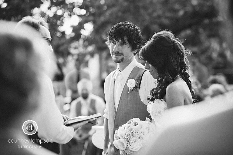 Columbia-Mo-Wedding-Photography-Cherry-Hill-Event-Center-photography-by-Courtney-Tompson