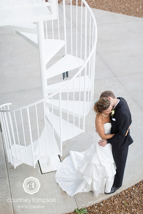 Columbia-MO-Wedding-Photography-Serenity-Valley-Winery-by-Courtney-Tompson-Photography