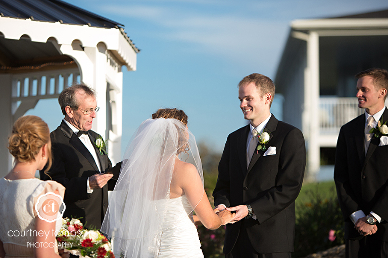 Columbia-MO-Wedding-Photography-Serenity-Valley-Winery-by-Courtney-Tompson-Photography