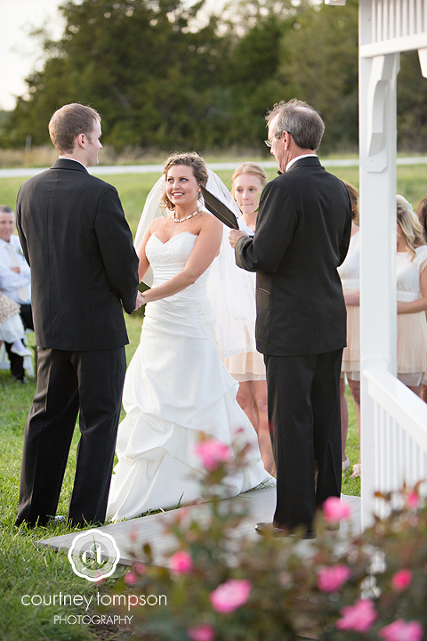 Columbia-MO-Wedding-Photography-Serenity-Valley-Winery-by-Courtney-Tompson-Photography
