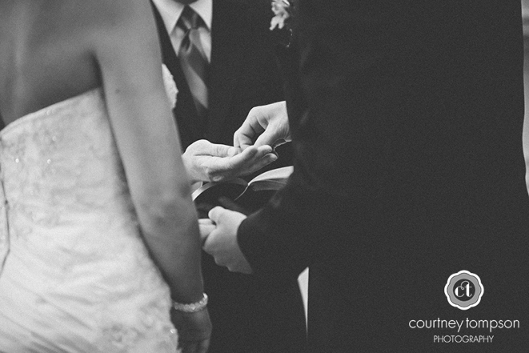 Columbia-MO-Country-Club-Wedding-by-Courtney-Tompson-Photography