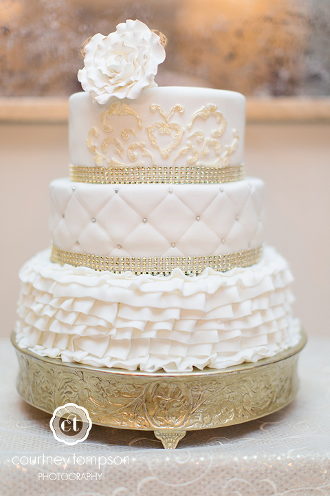 Beth-and-Eric-Olathe-and-Lenexa-Kansas-Wedding-Photography-by-Courtney-Tompson-Photography