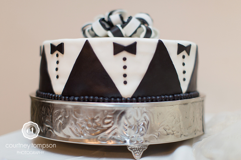 Beth-and-Eric-Olathe-and-Lenexa-Kansas-Wedding-Photography-by-Courtney-Tompson-Photography