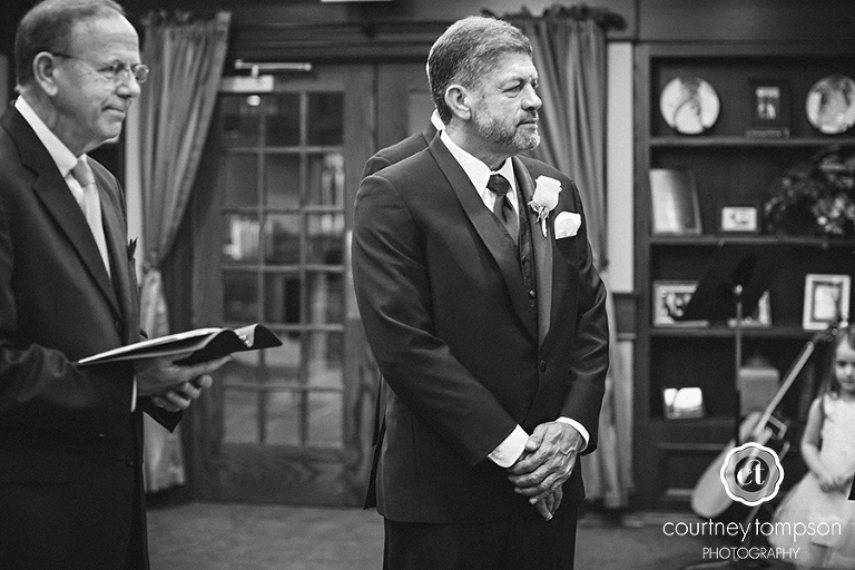 Beth-and-Eric-Olathe-and-Lenexa-Kansas-Wedding-Photography-by-Courtney-Tompson-Photography