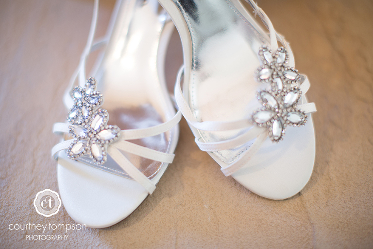 Shanna-and-Will-Rocheport-MO-Wedding-Photography-By-Courtney-Tompson-Photography