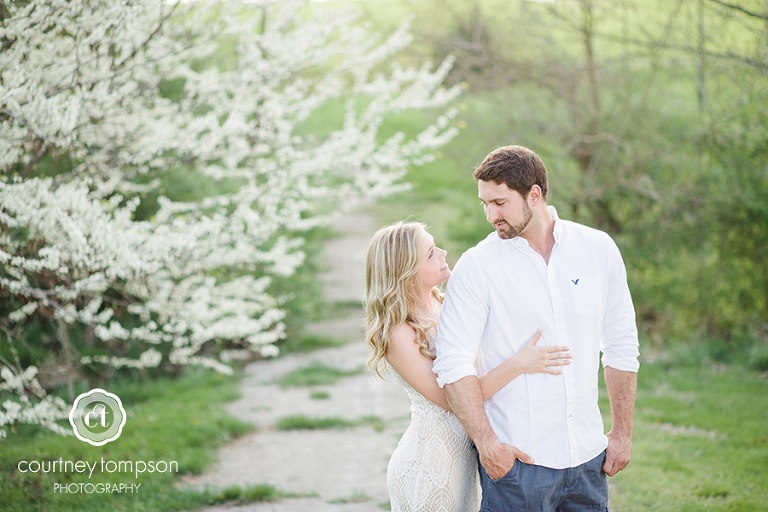 Olivia-and-Ryan-Mid-Missouri-Wedding-Photography-by-Courtney-Tompson