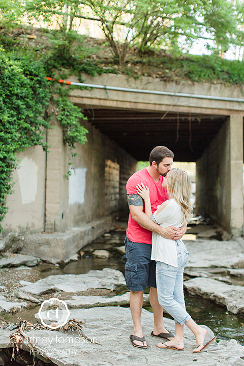 Olivia-and-Ryan-Mid-Missouri-Wedding-Photography-by-Courtney-Tompson
