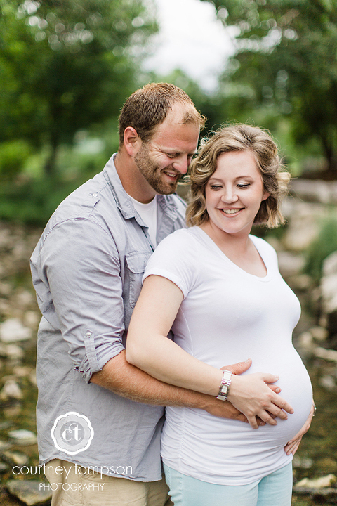 Mid-Missouri-Maternity-Photography-by-Courtney-Tompson-Photography