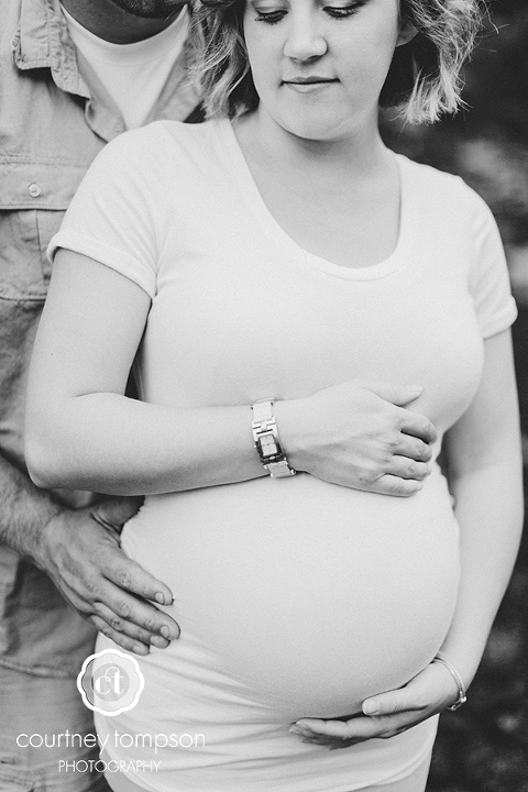 Maternity-Photography-by-Courtney-Tompson-Photography-Columbia-MO-Lifestyle-Photographer