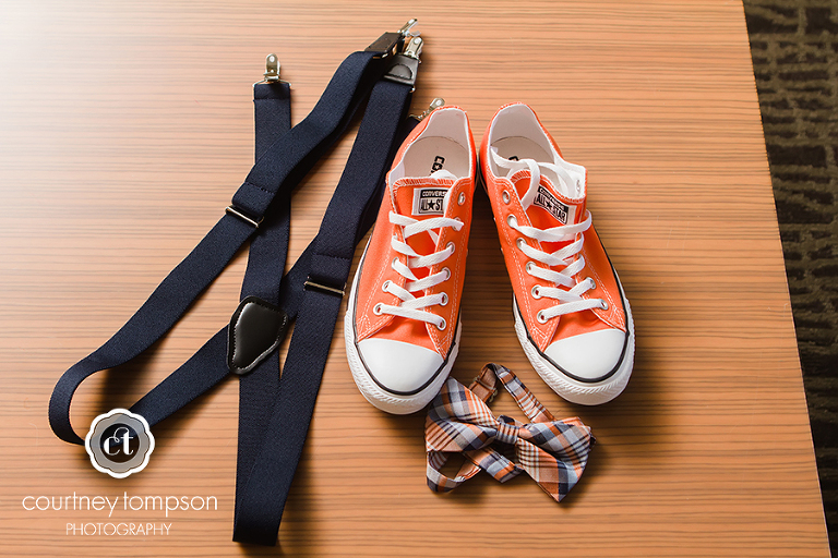 Columbia-MO-Wedding-logboat-brewing-company-with-annabelle-events-by-courtney-tompson-photography