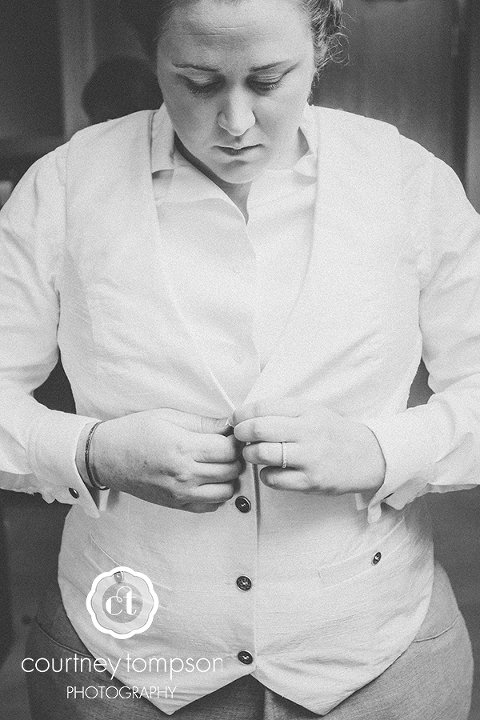 Columbia-MO-Wedding-logboat-brewing-company-with-annabelle-events-by-courtney-tompson-photography