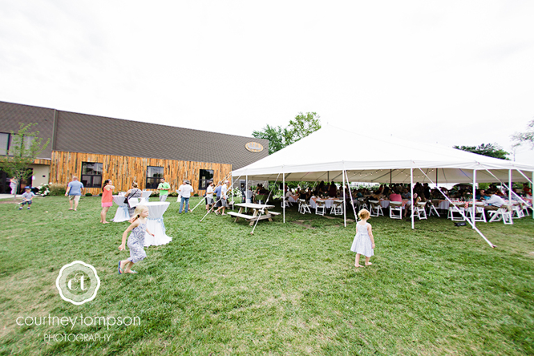 Columbia-MO-Wedding-logboat-brewing-company-with-annabelle-events-by-courtney-tompson-photography