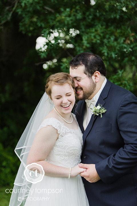 Hannah-and-Alex-wedding-photography-by-courtney-tompson-photography