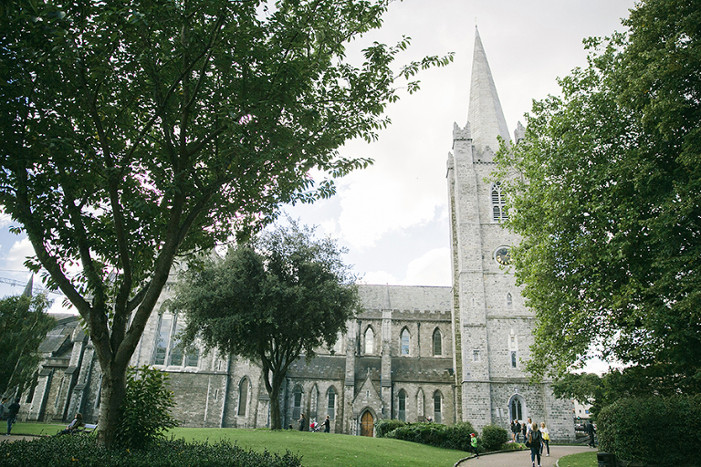 Dublin-Ireland-by-Courtney-Tompson-Photography-Travel-Photography-solo-backpacking-trip-wanderlust-wanderer-emerald-isle-fun-city