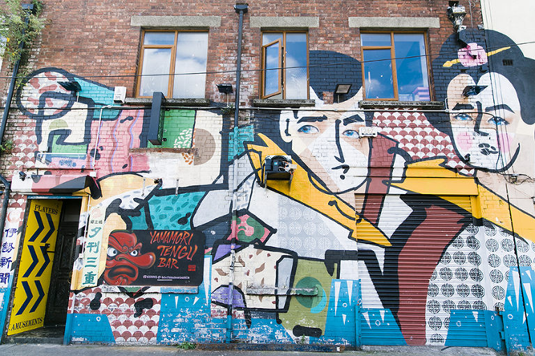 Dublin-Ireland-by-Courtney-Tompson-Photography-Travel-Photography-solo-backpacking-trip-wanderlust-wanderer-emerald-isle-fun-city