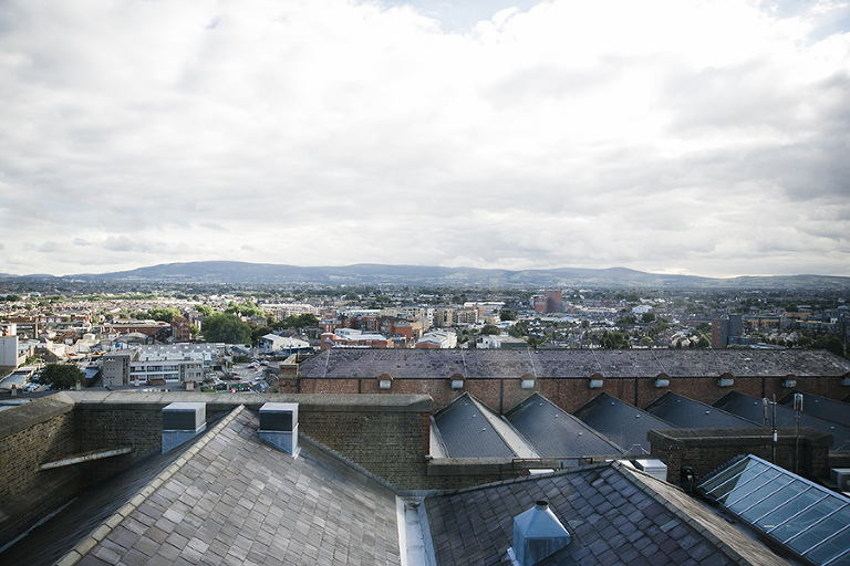 Dublin-Ireland-by-Courtney-Tompson-Photography-Travel-Photography-solo-backpacking-trip-wanderlust-wanderer-emerald-isle-fun-city