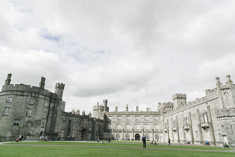 Kilkenny-Ireland-by-Courtney-Tompson-Photography-travel-photographer-emerald-isle-green-kells-priory-kilkenny-castle-europe-solo-backpacking-adventure